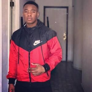 Meet your Posher, Louvin